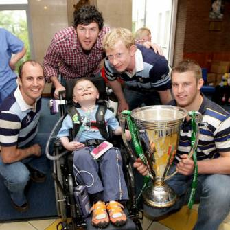 Heineken Cup Winners Make Hospital Visits