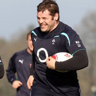 Ross Agrees New Contract