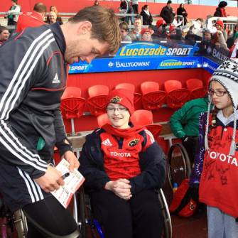 Fans Turn Out For Munster’s Open Session