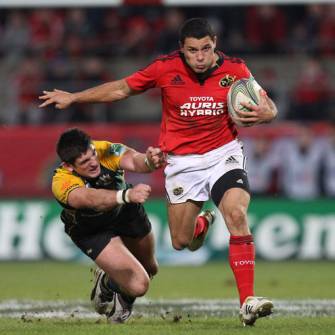 Howlett Extends Munster Contract