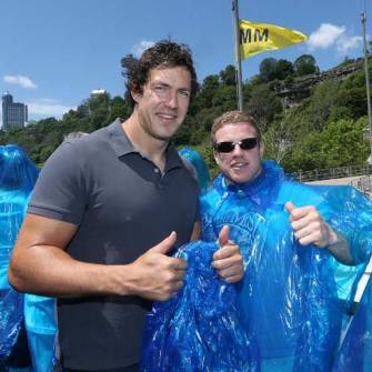 #O2BehindTheGreen: Team Building At Niagara Falls