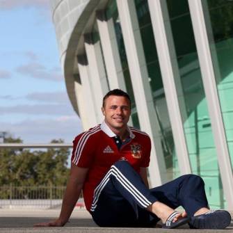 Bowe Starts, Three Irish On Bench