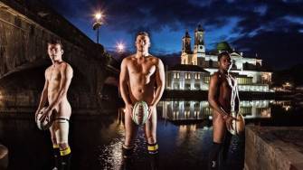 Buccaneers Go ‘Nearly Bare’ For 2015 Calendar