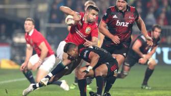 Much-Improved Lions Lower Crusaders’ Colours