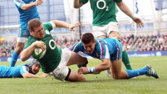 Seven-Try Ireland Get Back To Winning Ways