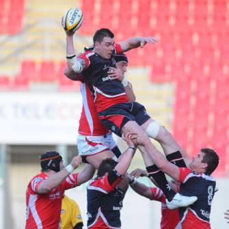 Ulster Struggle Against Six-Try Scarlets