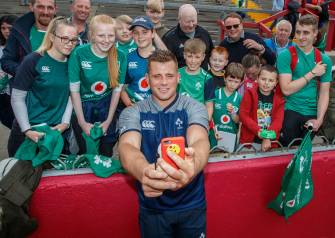 Ireland's CJ Stander takes a selfie with some of the fans who attended the Ireland open training session at Thomond Park ©INPHO/James Crombie Ireland's CJ Stander takes a selfie with some of the fans who attended the Ireland open training session at Thomond Park ©INPHO/James Crombie