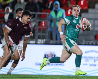 Craig Casey scores his side's third try despite Davit Niniashvili 5/7/2025