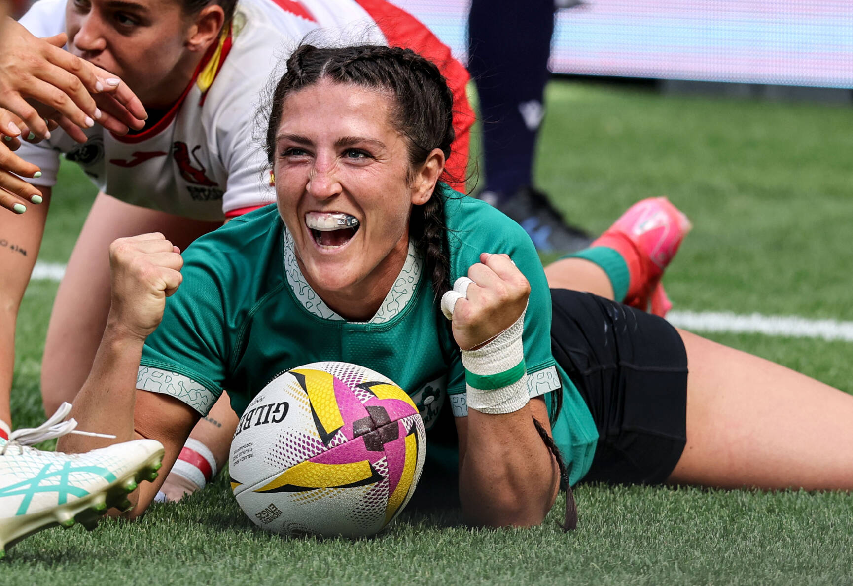 Amee-Leigh Costigan celebrates after scoring her sides second try 31/8/2025