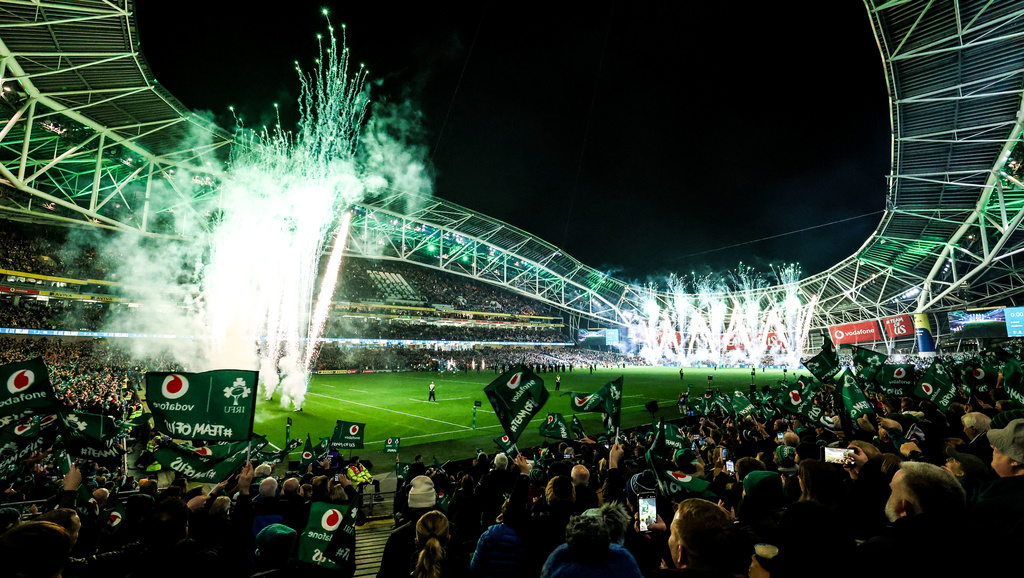 A view of the Aviva Stadium as the players take to the field 15/11/2025