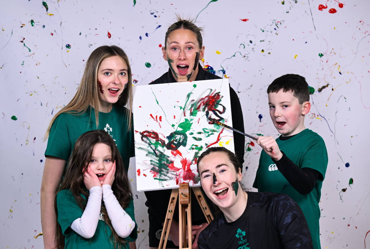 Anna McGann and Eve Higgins with Alana, Isla and Peter to launch the jersey design competition Photo by David Fitzgerald/Sportsfile