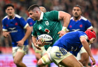 5 February 2026; Nick Timoney of Ireland gets past Louis Bielle-Biarrey of France on his way to scoring his side's first try during the Guinness 6 Nations Rugby Championship match between France and Ireland at Stade de France in Paris, France. Photo by Brendan Moran/Sportsfile