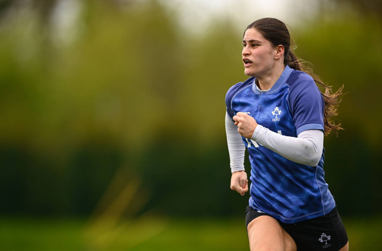Vicky Elmes Kinlan training with the Ireland squad