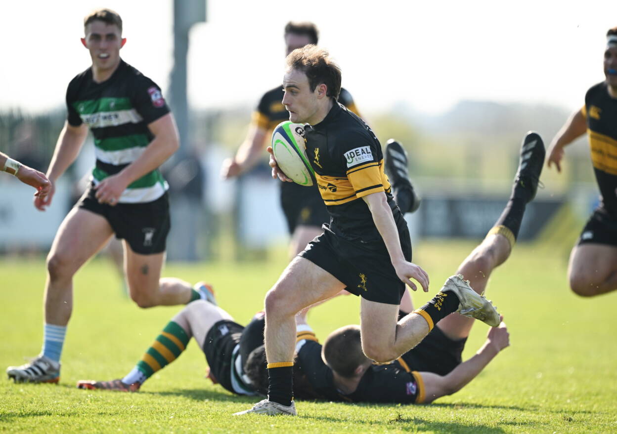 Conrad Daly makes a break for Malahide