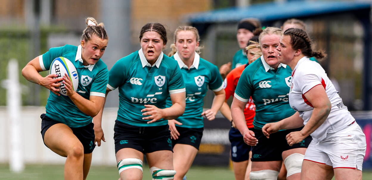 Ireland Under-21 captain Lucia Linn in possession