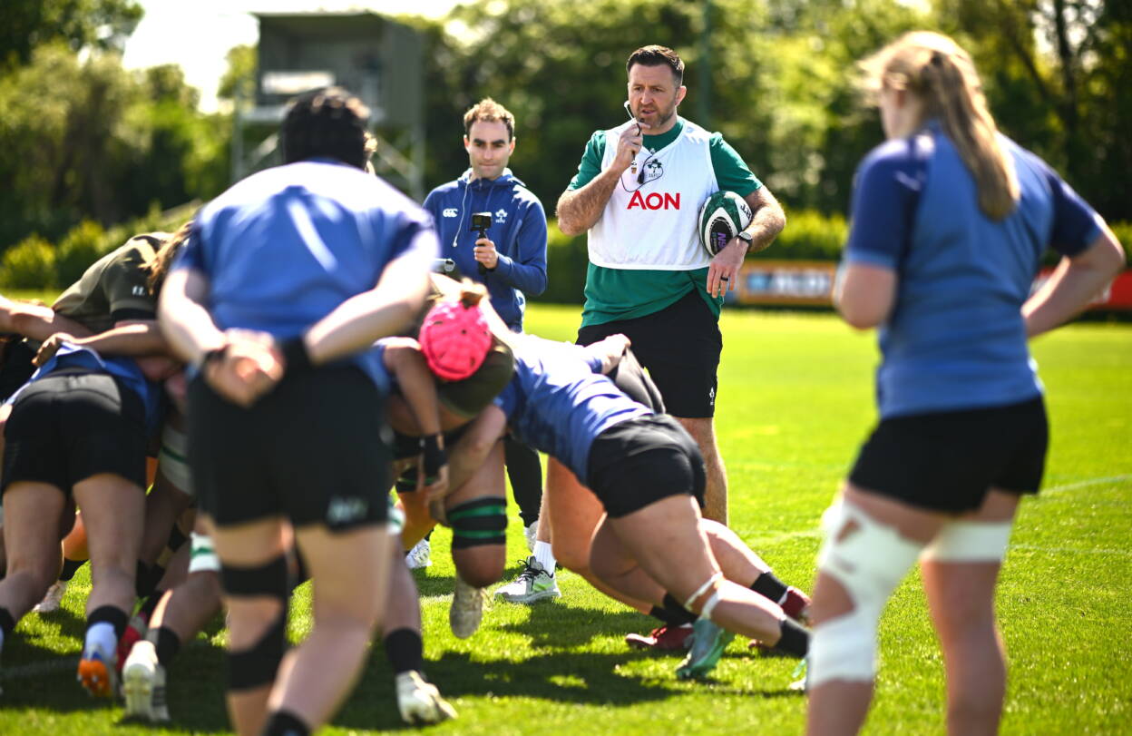 Ireland forwards coach Alan O'Connor during a training session