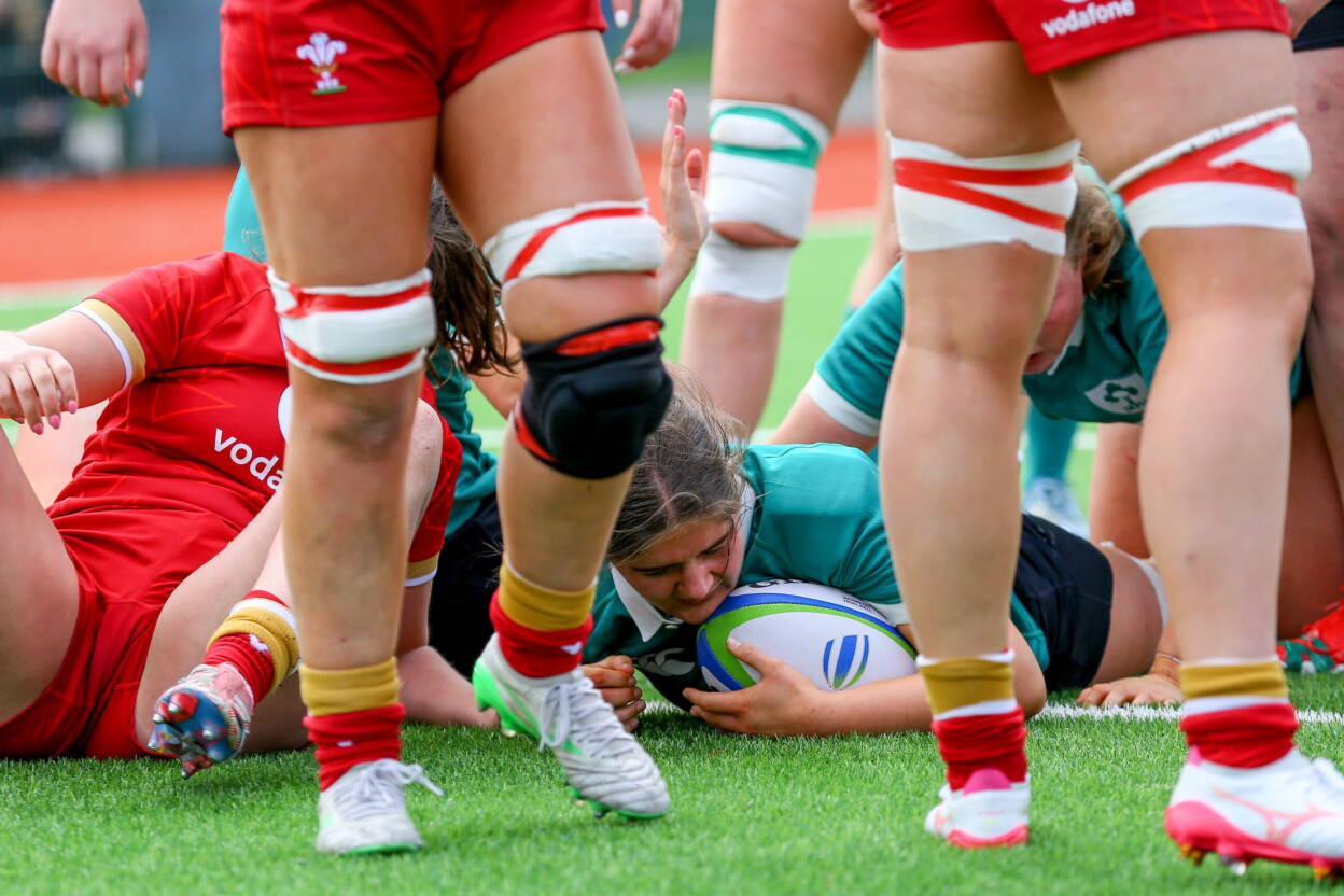 Jemima Adams Verling grounds the ball for Ireland's second try