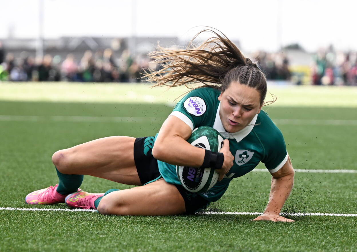 Béibhinn Parsons touches down against Italy at Dexcom Stadium
