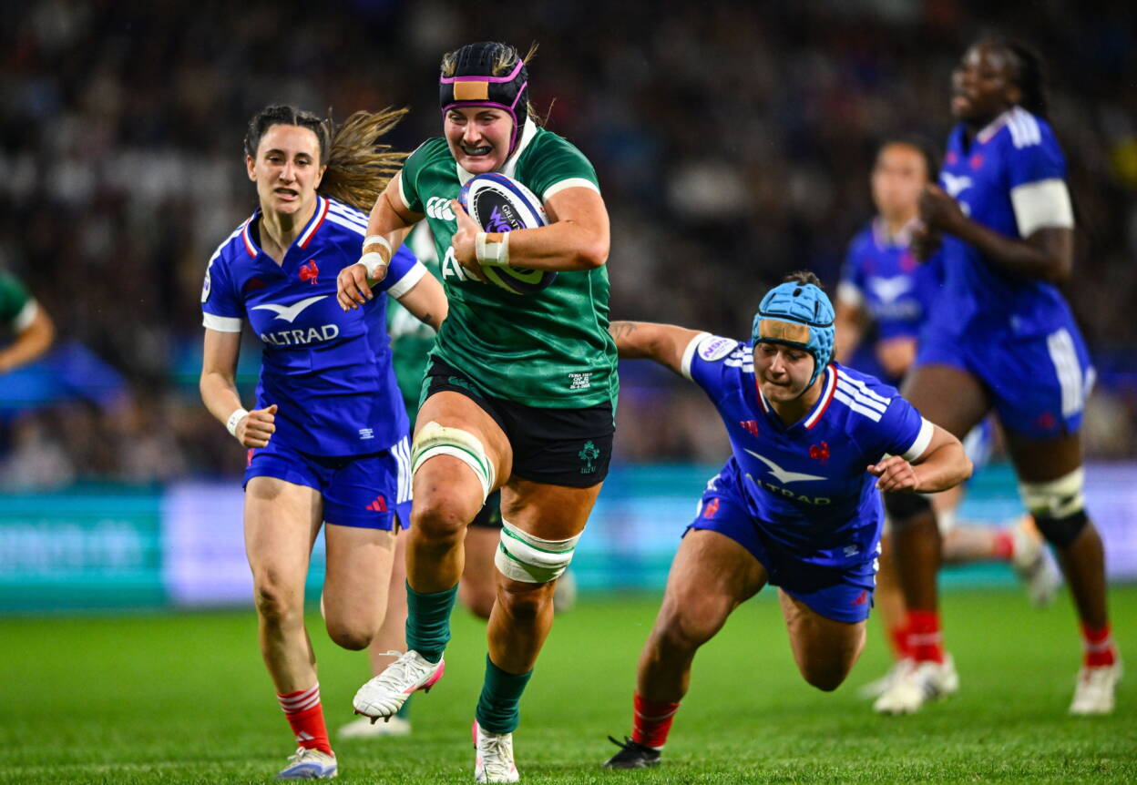 Ireland lock Fiona Tuite in action against France