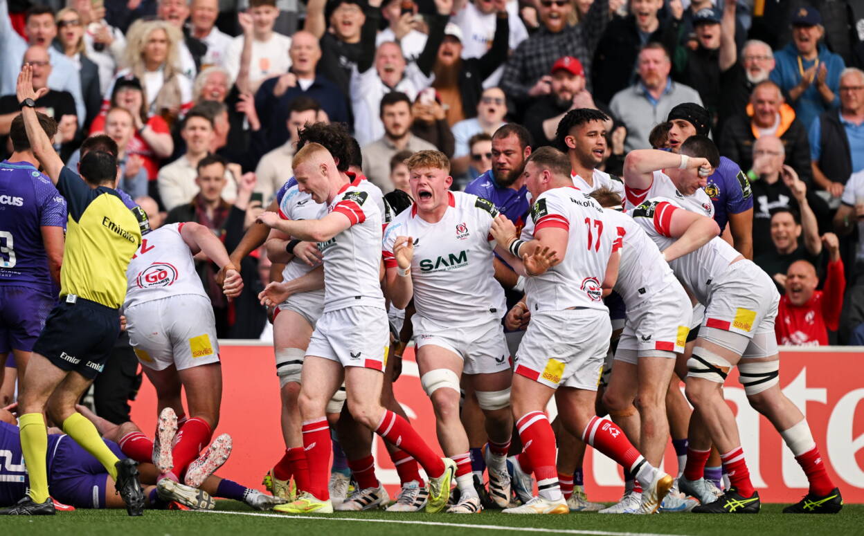 Ulster celebrate Tom Stewart's try off a maul against Exeter Chiefs